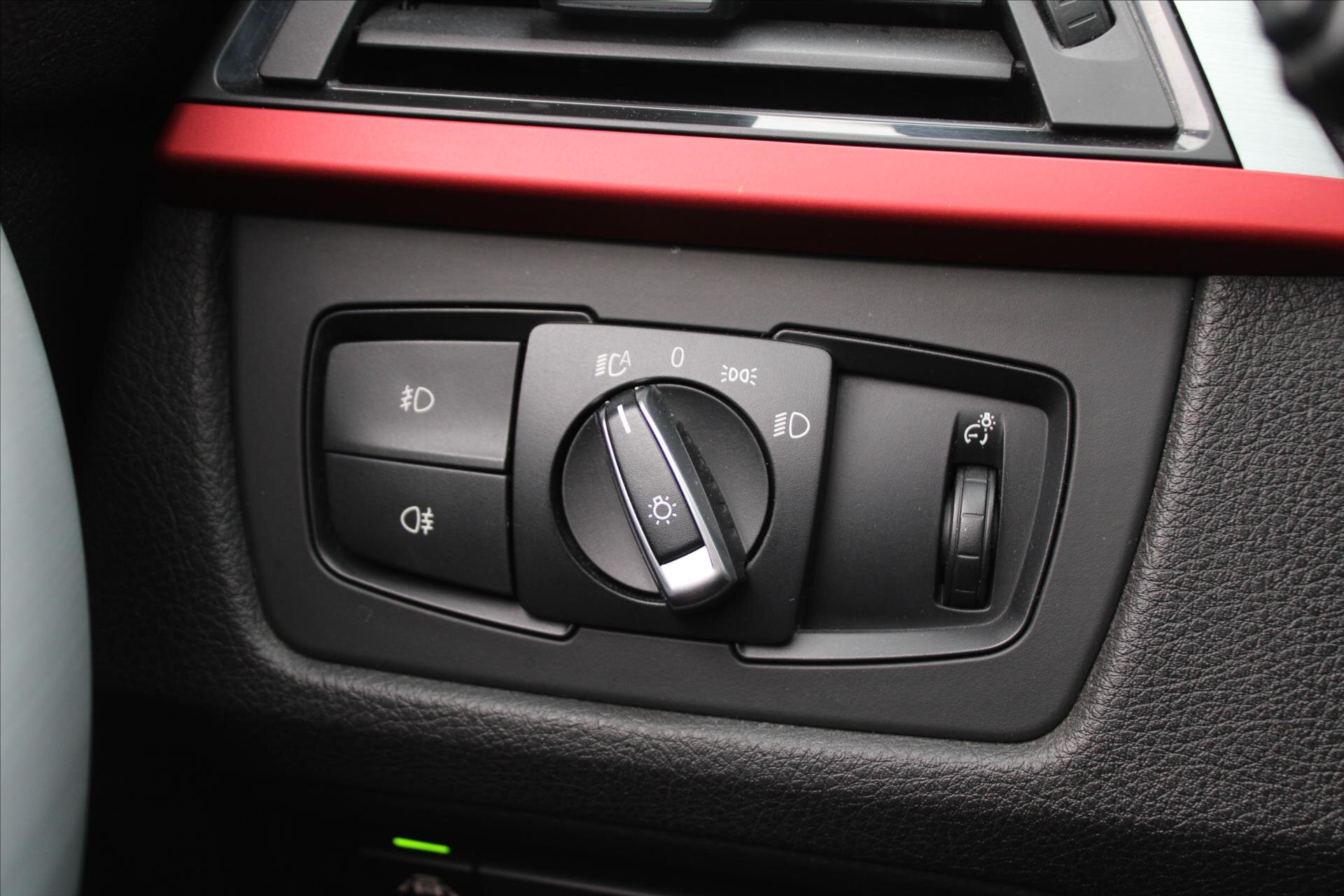 BMW Řada 3 Kombi 3,0 l 190 kw