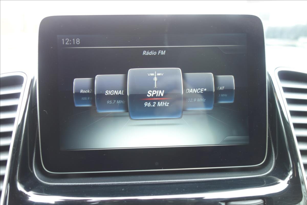 Mercedes-Benz GLE SUV 3,0 l 190 kw