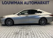 Lexus ES 300h Sedan 2,5 l 160 kw