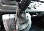 Volkswagen Caravelle 34