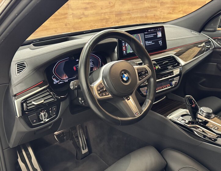 BMW Řada 6 Sedan / Limuzína 3,0 l 250 kw