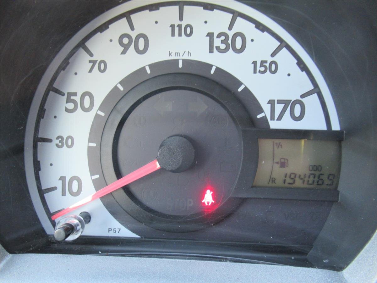 Peugeot 107 Hatchback 998,0 50 kw