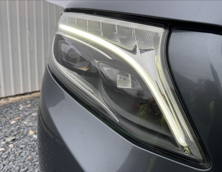 Mercedes-Benz Třídy V Kombi 2,1 l 120 kw