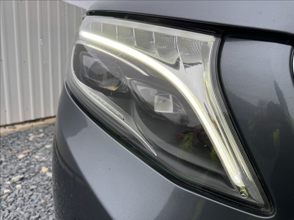 Mercedes-Benz Třídy V Kombi 2,1 l 120 kw