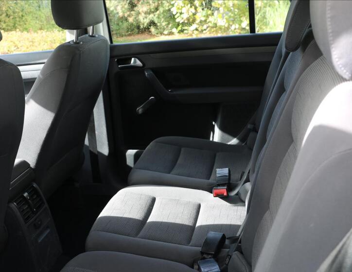 Volkswagen Touran 22