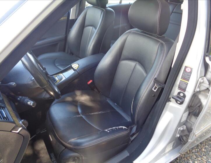 Mercedes-Benz 211 13