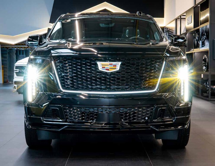 Cadillac Escalade 12
