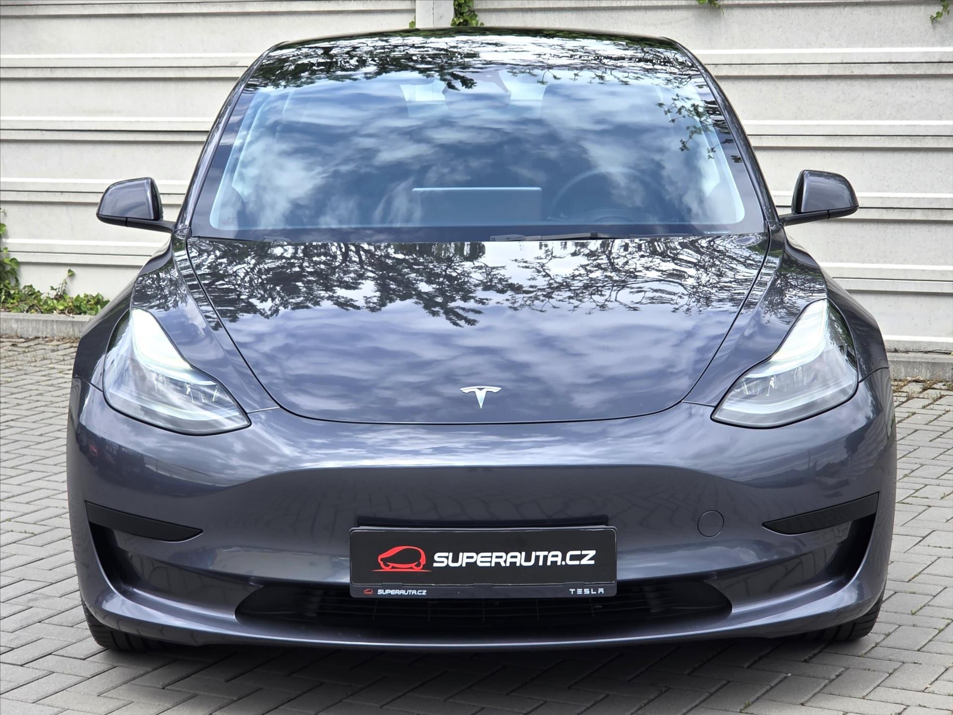 Tesla Model 3 Sedan / Limuzína 0,0 208 kw
