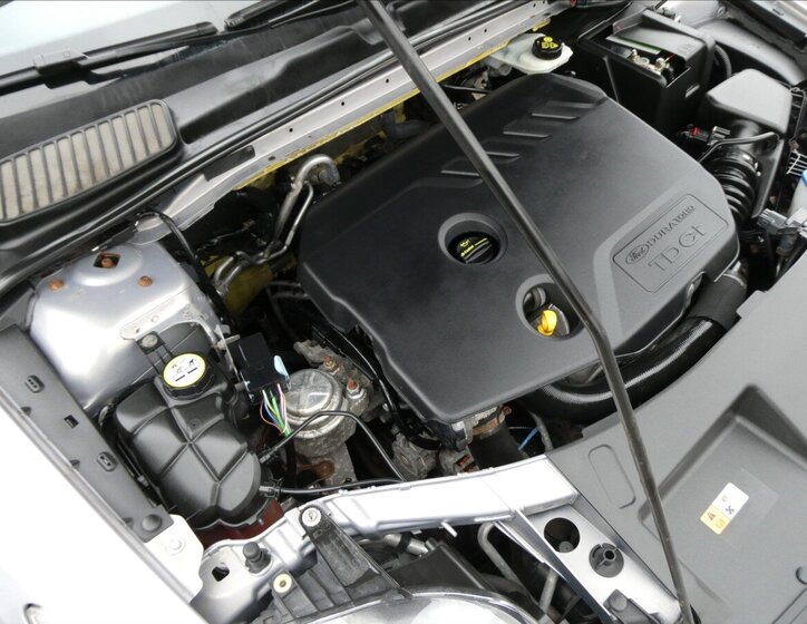 Ford Mondeo Kombi 1,6 l 85 kw