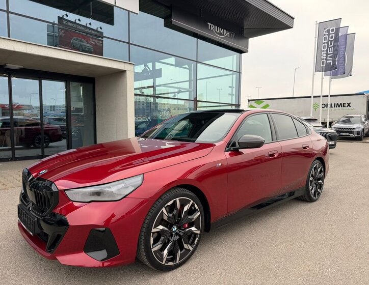 BMW Řada 5 Sedan / Limuzína 3,0 l 210 kw