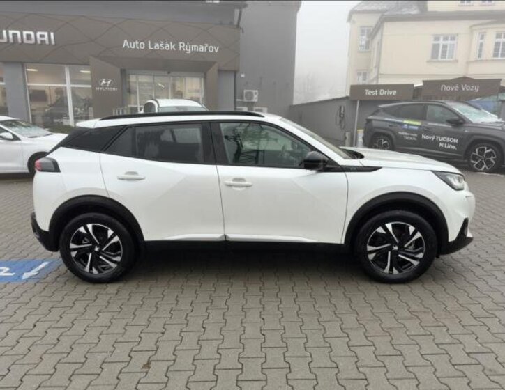 Peugeot 2008 SUV 0,0 100 kw