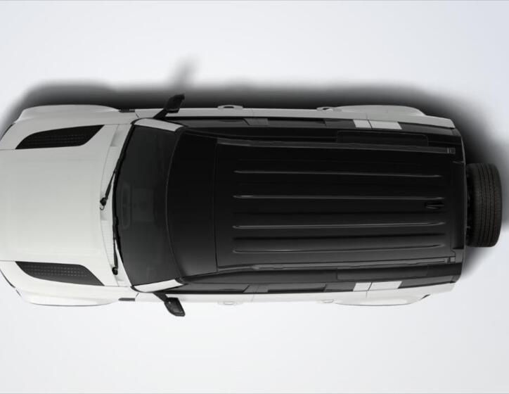 Land Rover Defender 4