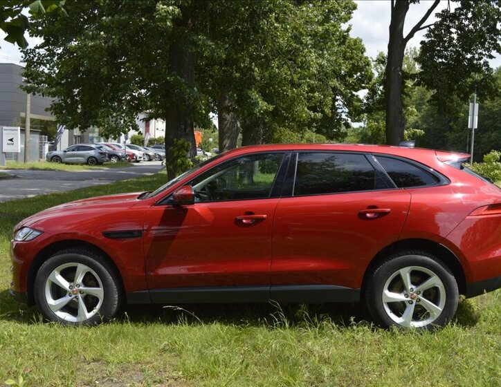 Jaguar F-Pace SUV 2,0 l 177 kw