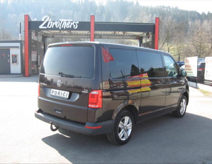 Volkswagen Caravelle 8