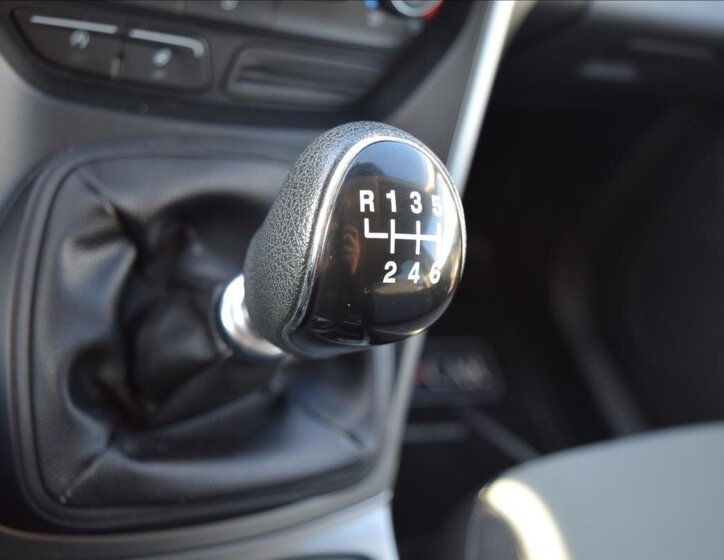 Ford Kuga SUV 1,5 l 88 kw