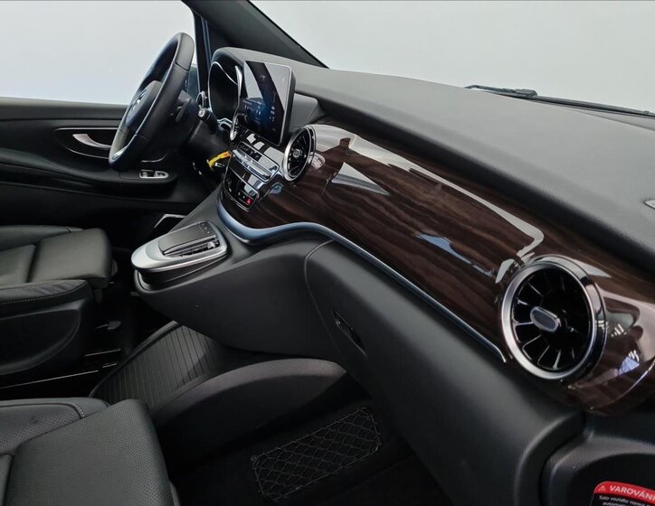 Mercedes-Benz Třídy V 17