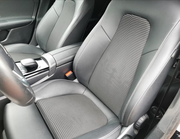 Mercedes-Benz CLA Kombi 2,0 l 110 kw