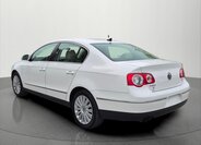 Volkswagen Passat Sedan / Limuzína 2,0 l 147 kw