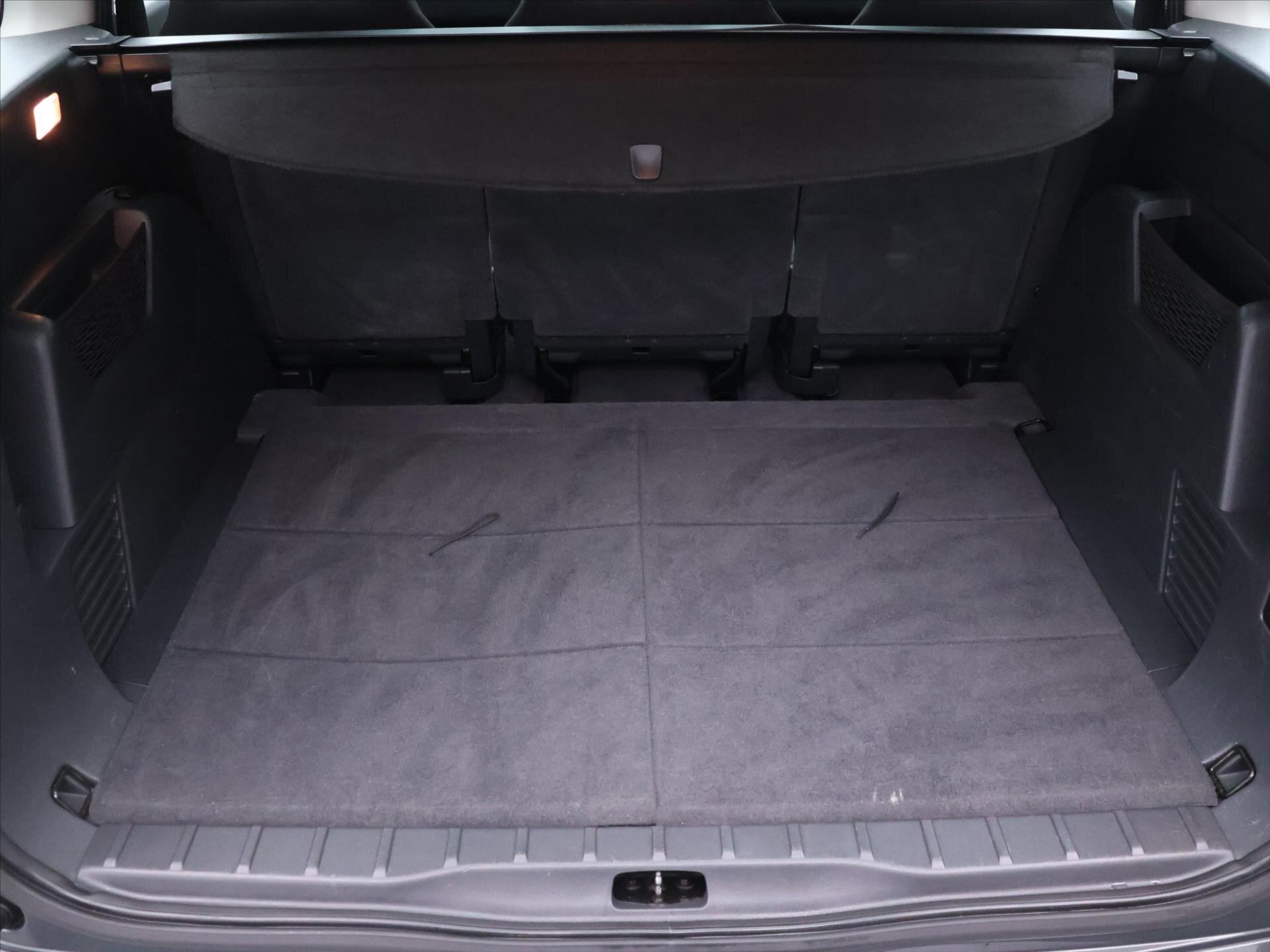 Peugeot 5008 MPV 1,6 l 88 kw