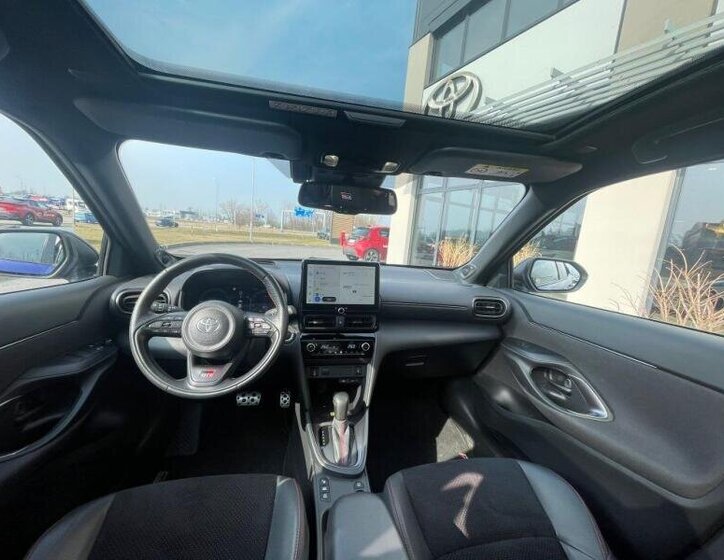 Toyota Yaris Cross SUV / Terénní 1,5 l 92 kw