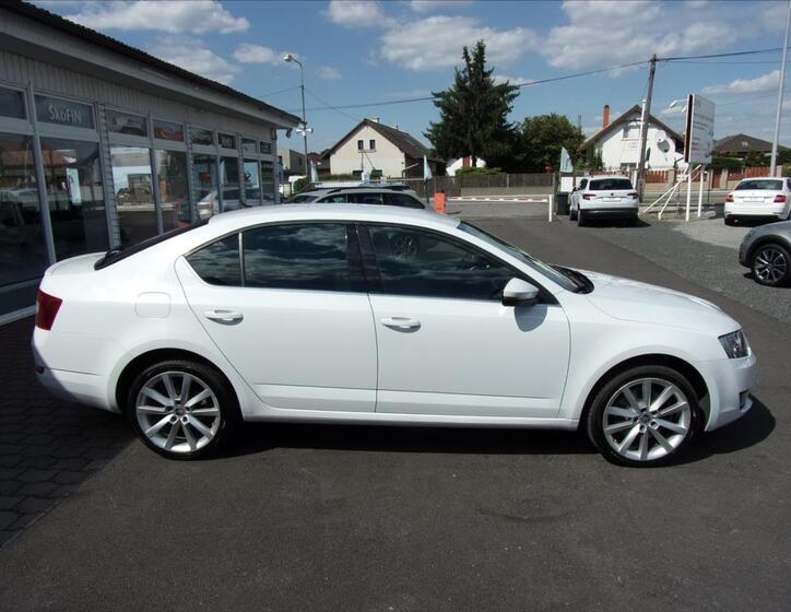 Škoda Octavia 3