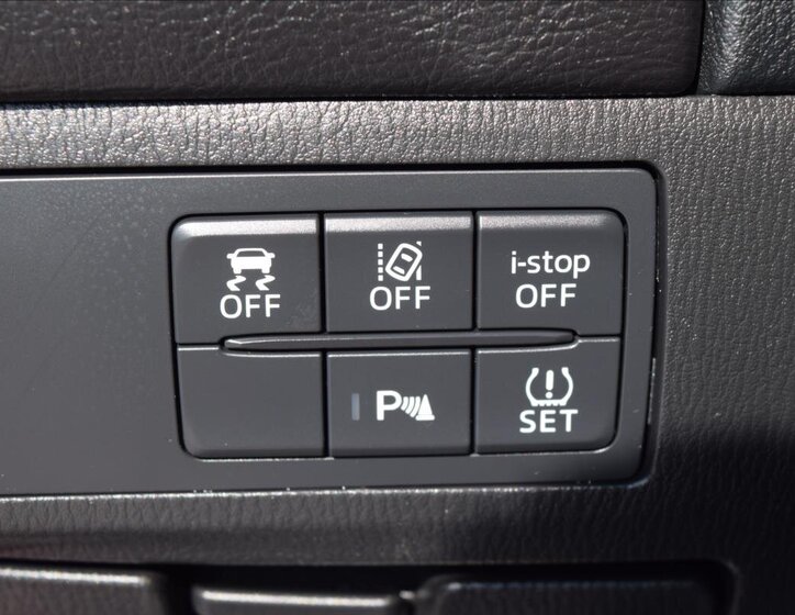 Mazda 6 Sedan / Limuzína 2,5 l 141 kw