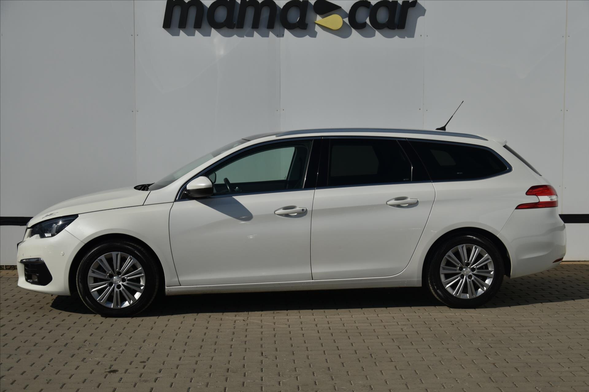 Peugeot 308 Kombi 1,5 l 96 kw
