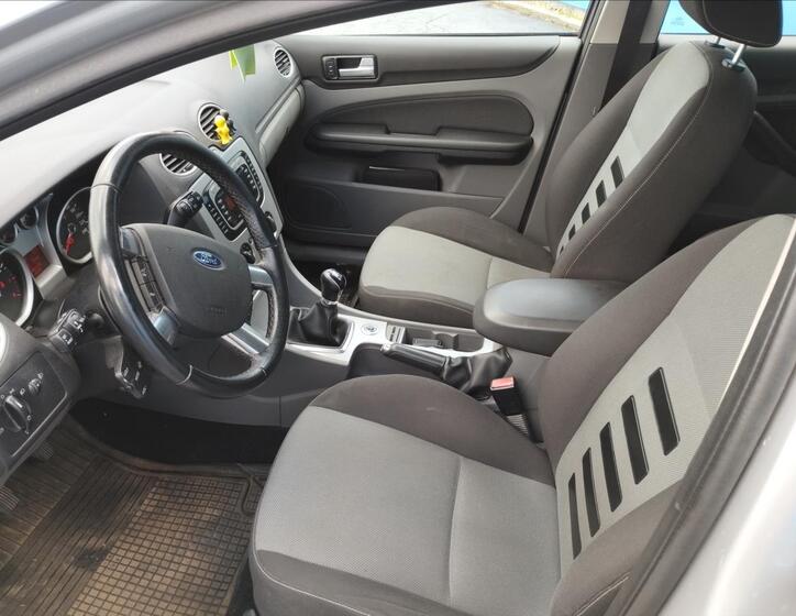 Ford Focus 7