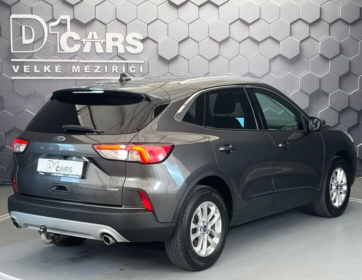 Ford Kuga SUV / Terénní 2,5 l 140 kw
