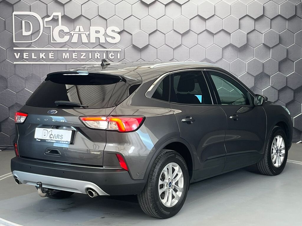 Ford Kuga SUV / Terénní 2,5 l 140 kw