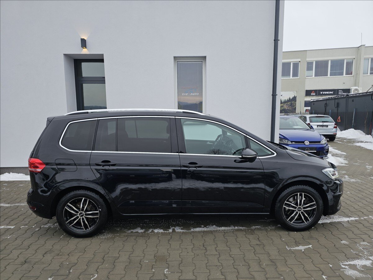 Volkswagen Touran Kombi 1,4 l 110 kw