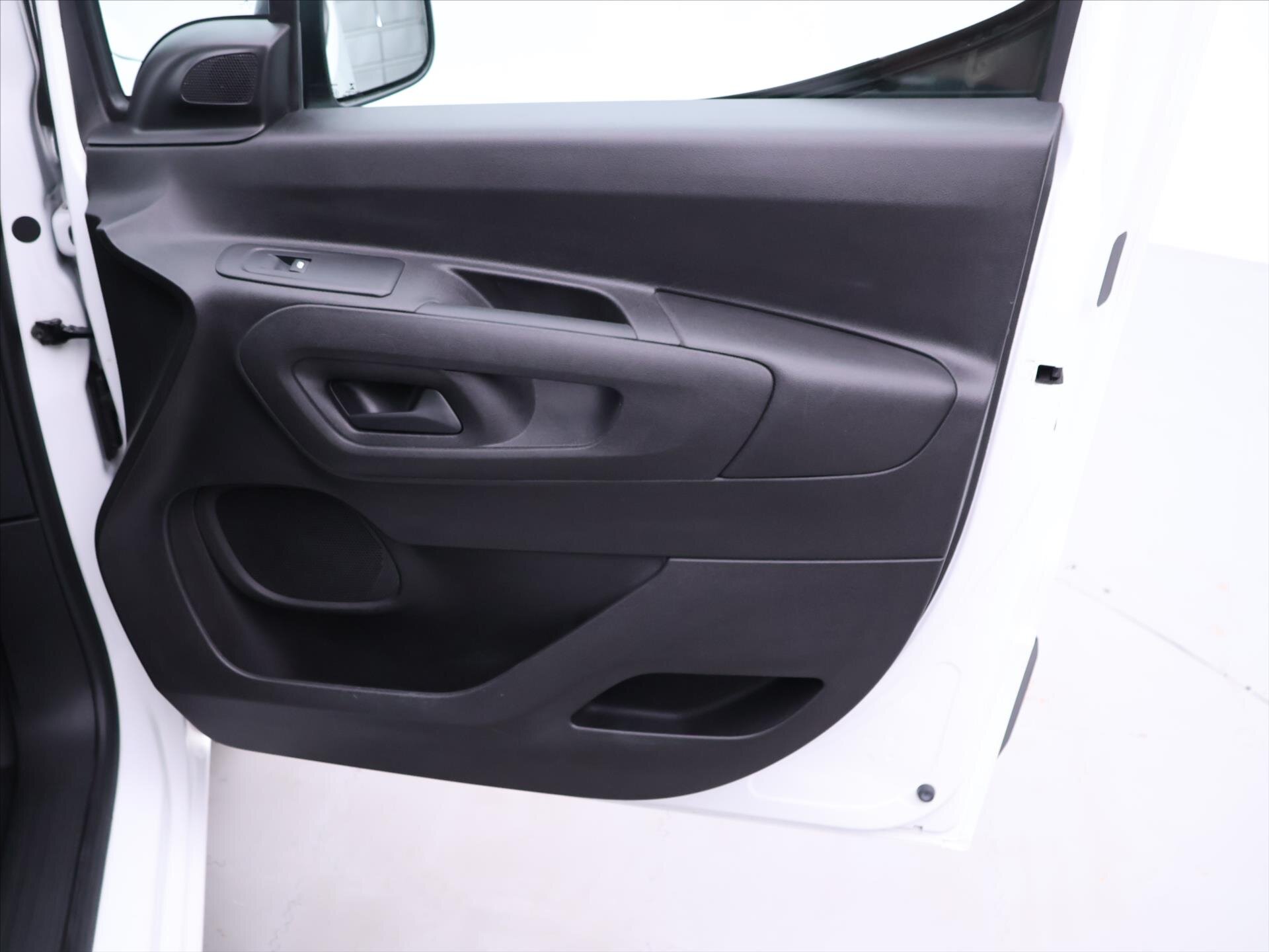 Peugeot Partner Ostatní 1,2 l 81 kw