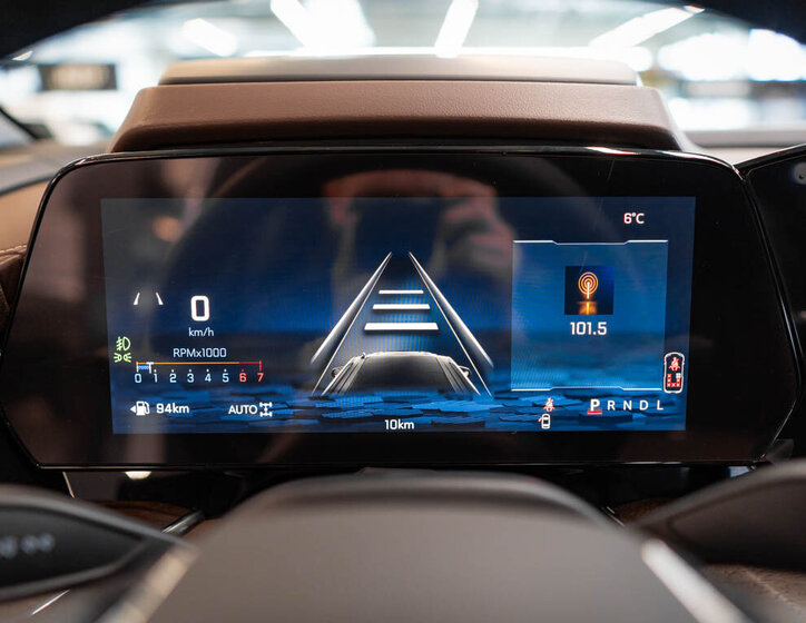 Chevrolet Suburban SUV 6,2 l 313 kw