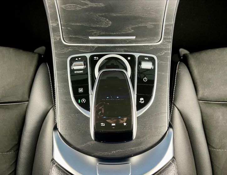 Mercedes-Benz GLC 29