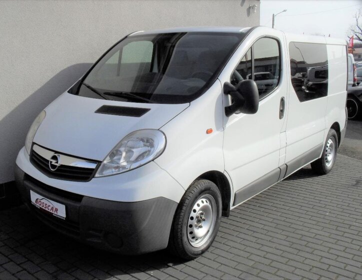 Opel Vivaro VAN / Minibus 2,0 l 66 kw
