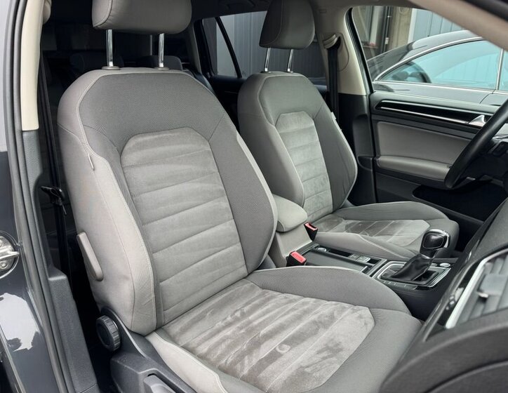 Volkswagen Golf Kombi 2,0 l 110 kw