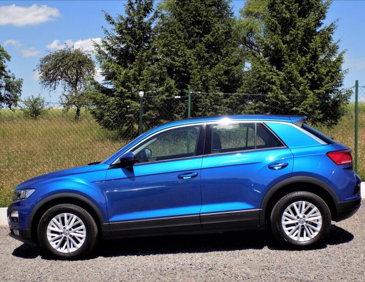 Volkswagen T-Roc SUV / Terénní 1,6 l 85 kw