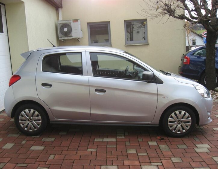 Mitsubishi Space Star Hatchback 999,0 52 kw