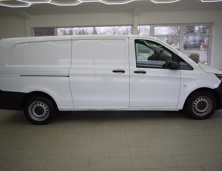 Mercedes-Benz Vito Skříň 2,0 l 120 kw