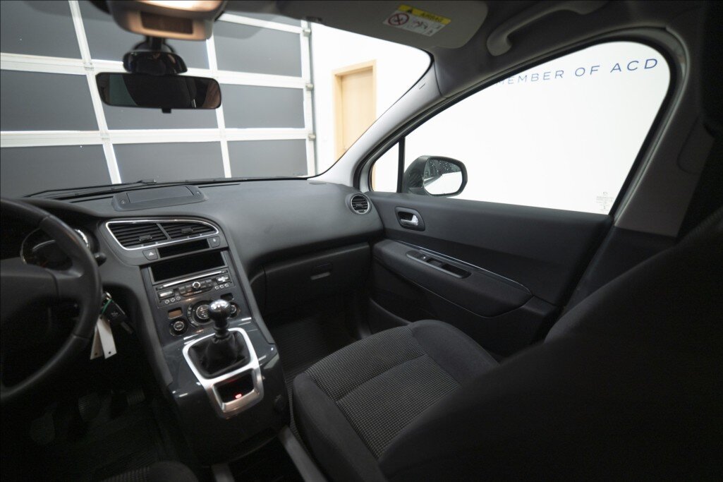 Peugeot 5008 MPV 1,6 l 88 kw