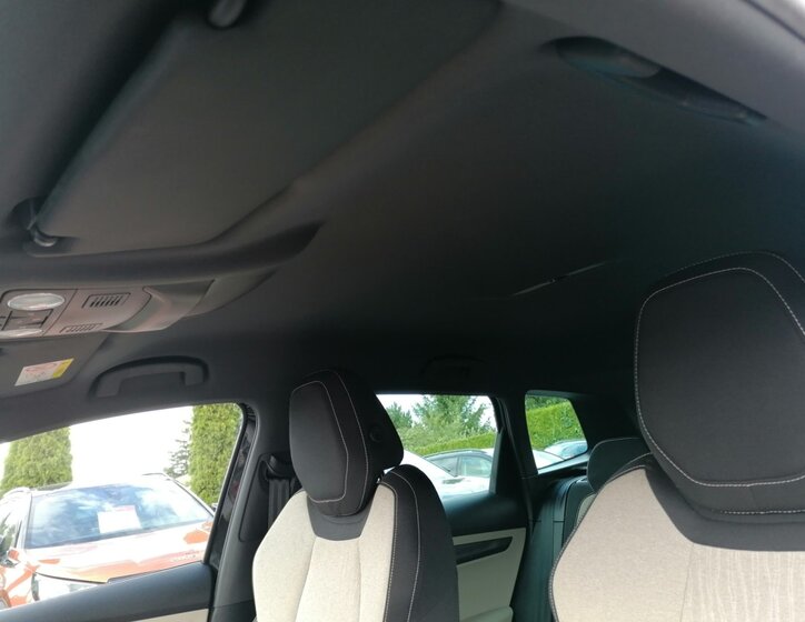 Škoda Karoq SUV 1,6 l 85 kw