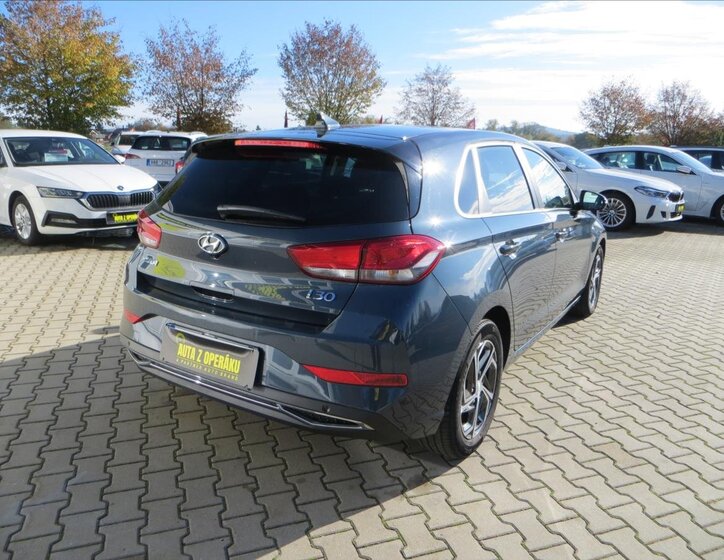 Hyundai i30 Hatchback 998,0 88 kw