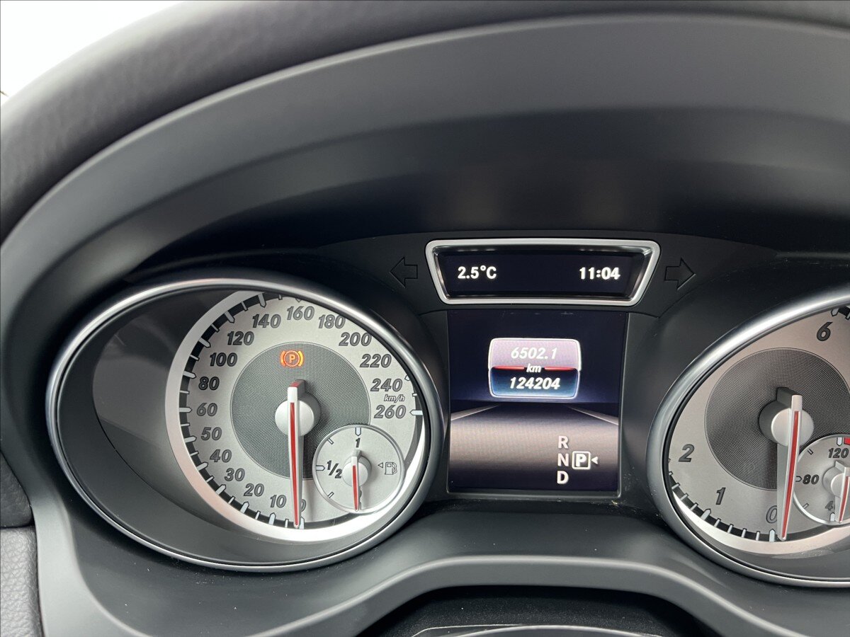 Mercedes-Benz GLA Hatchback 1,6 l 115 kw