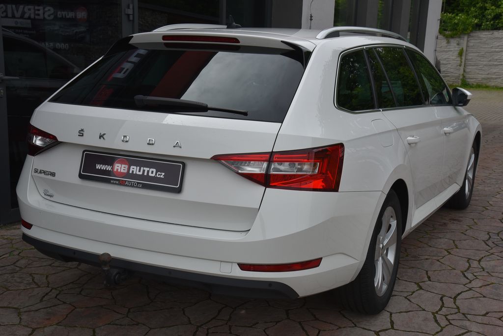 Škoda Superb