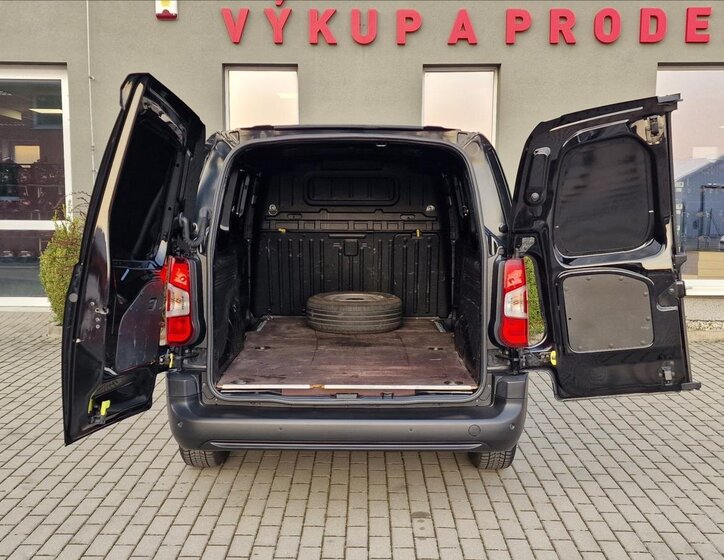 Opel Combo Skříň 1,5 l 75 kw