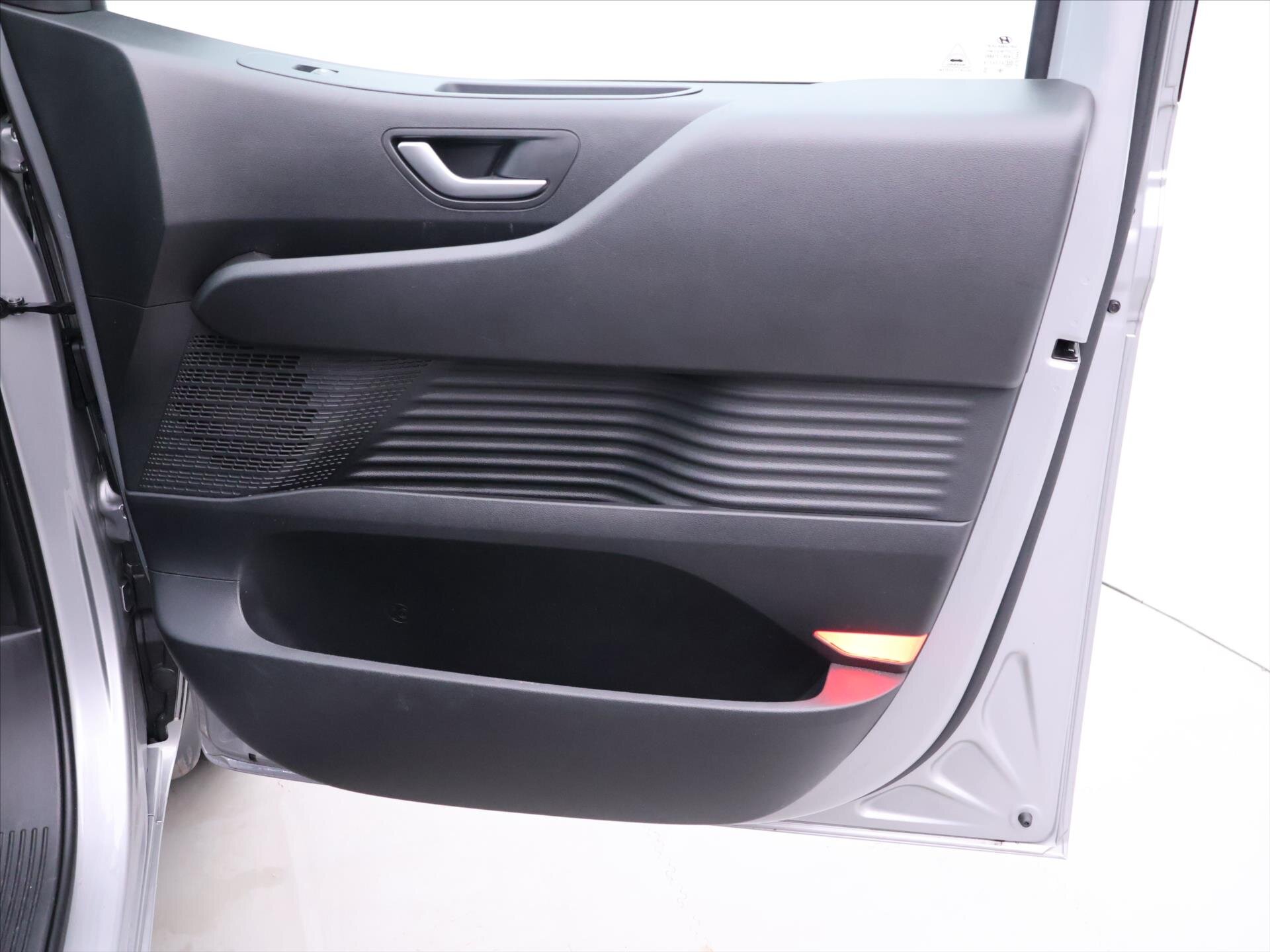 Hyundai Staria Kombi 2,2 l 130 kw