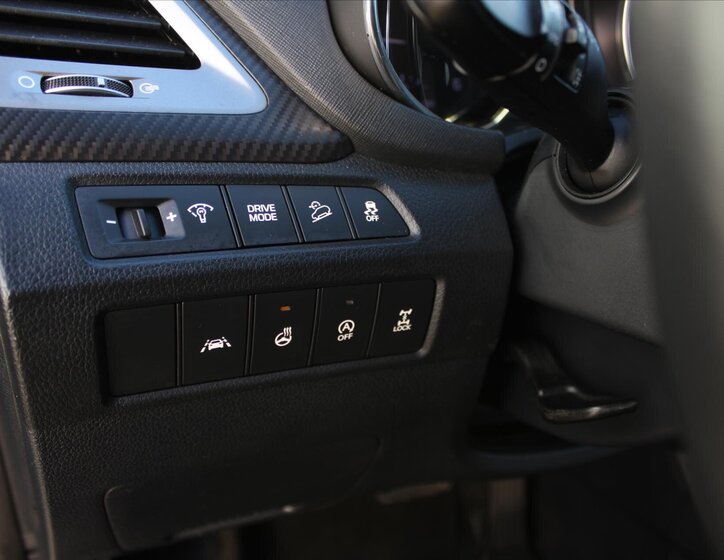 Hyundai Santa Fe SUV / Terénní 2,2 l 147 kw