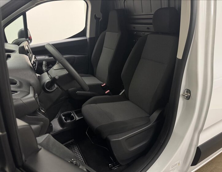 Opel Combo Skříň 1,5 l 75 kw