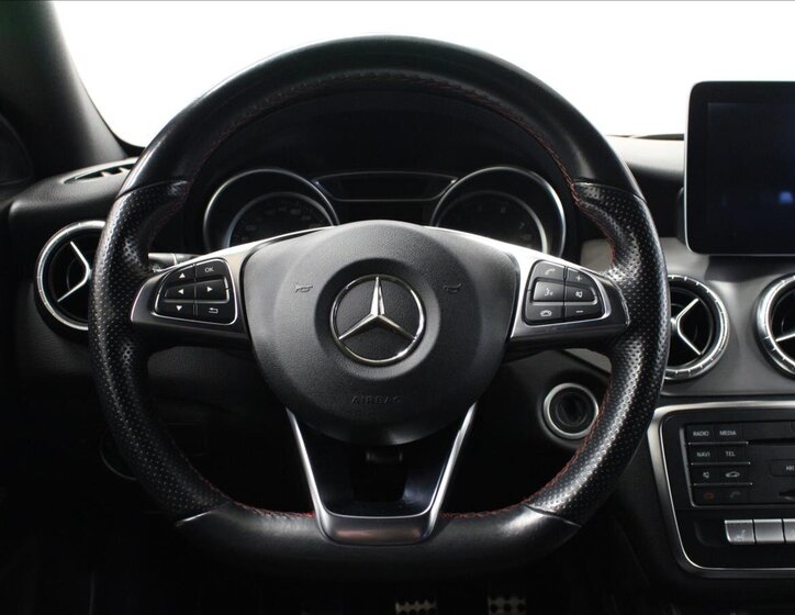 Mercedes-Benz CLA 17