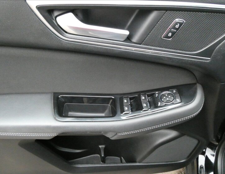 Ford S-MAX MPV 2,0 l 110 kw